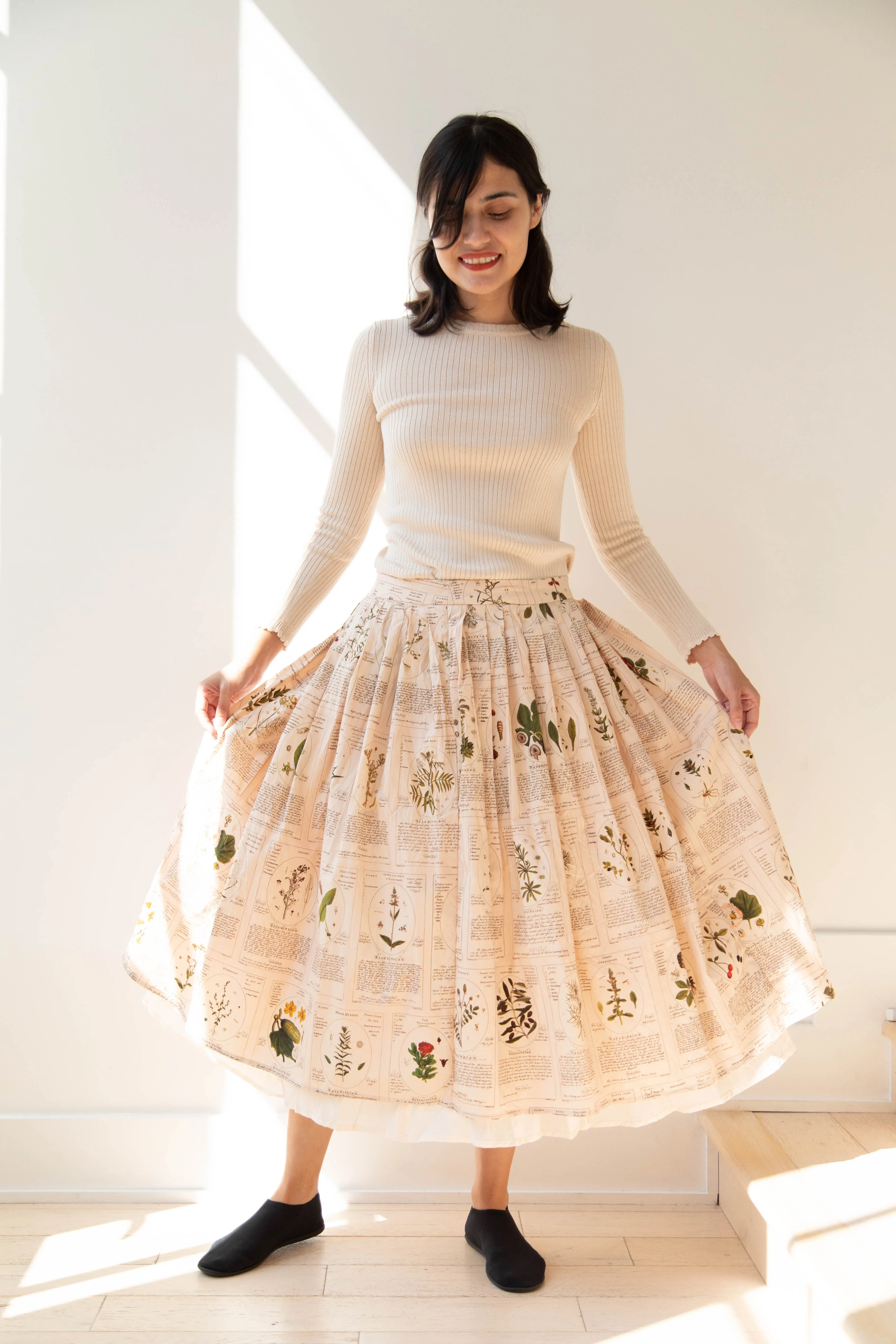 Aleksandr Manamïs | Plissé Skirt in Herbarium