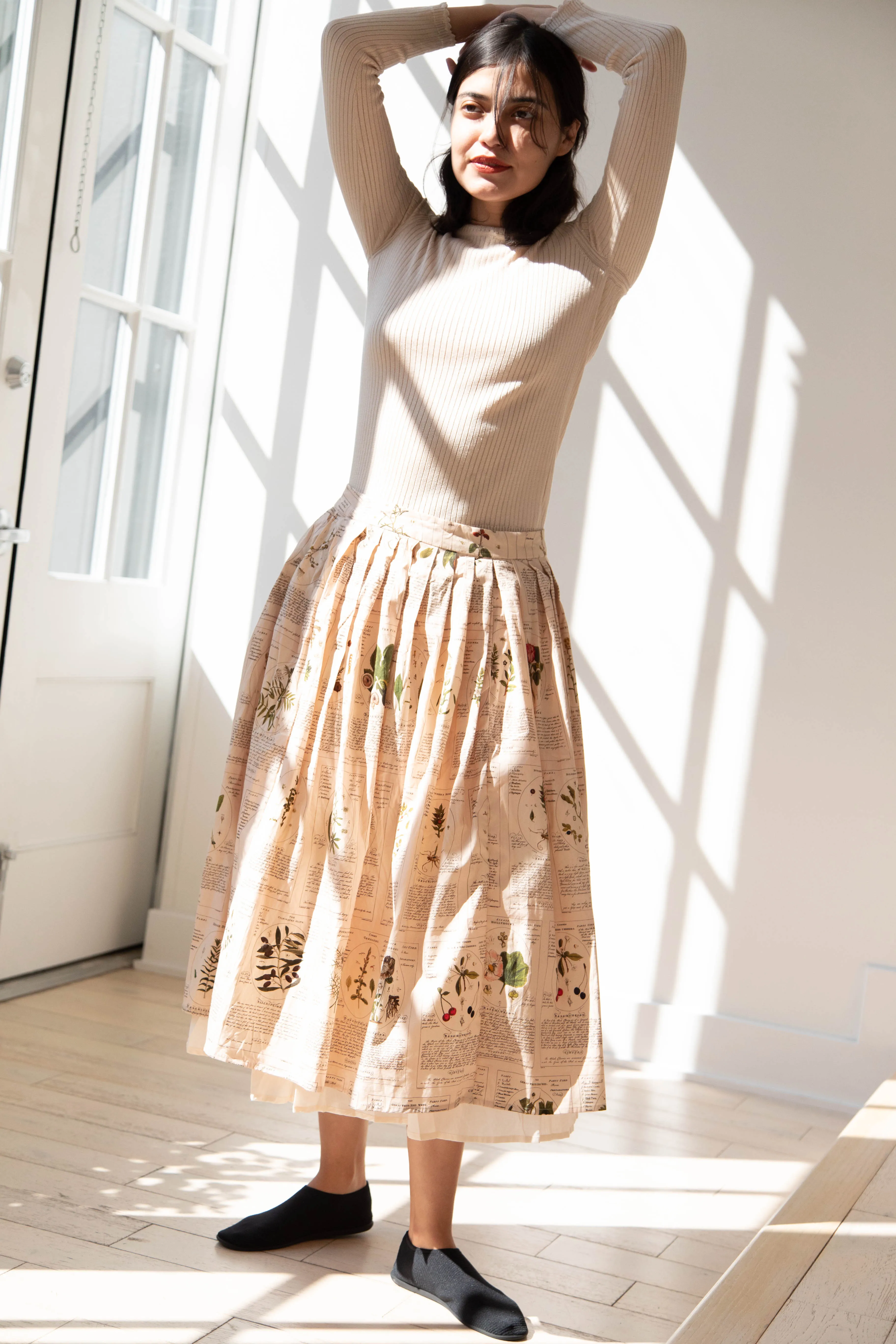 Aleksandr Manamïs | Plissé Skirt in Herbarium