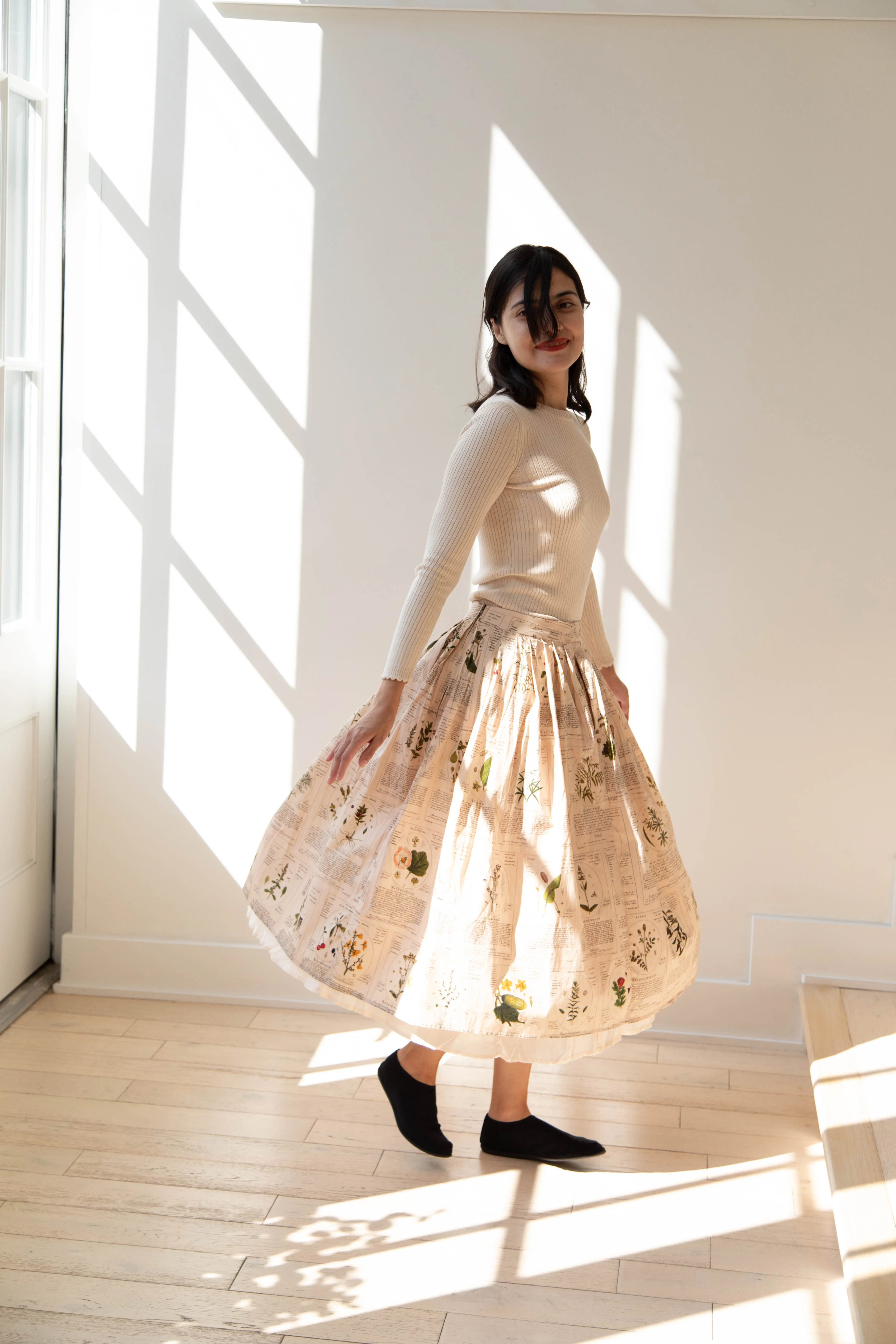 Aleksandr Manamïs | Plissé Skirt in Herbarium