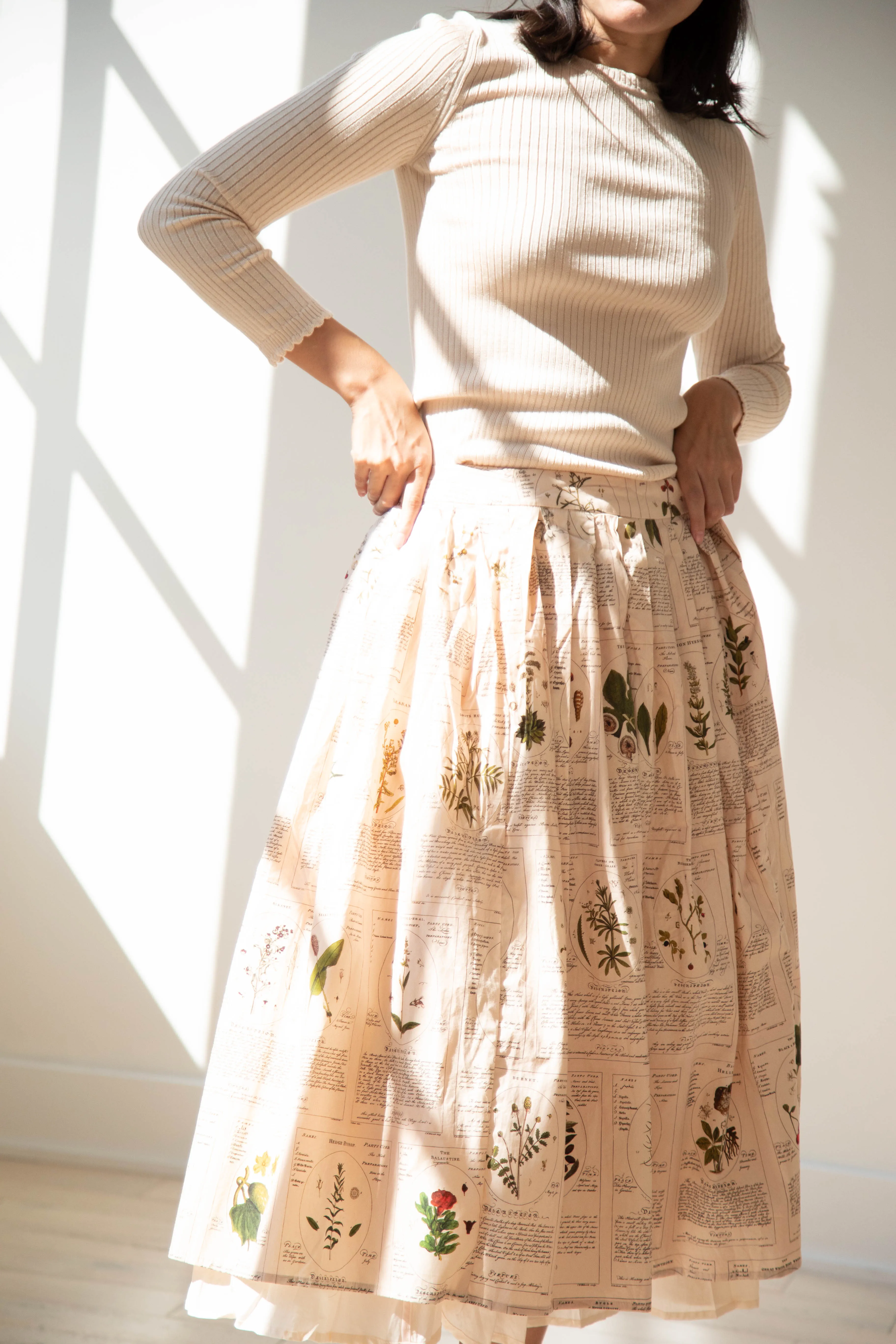 Aleksandr Manamïs | Plissé Skirt in Herbarium