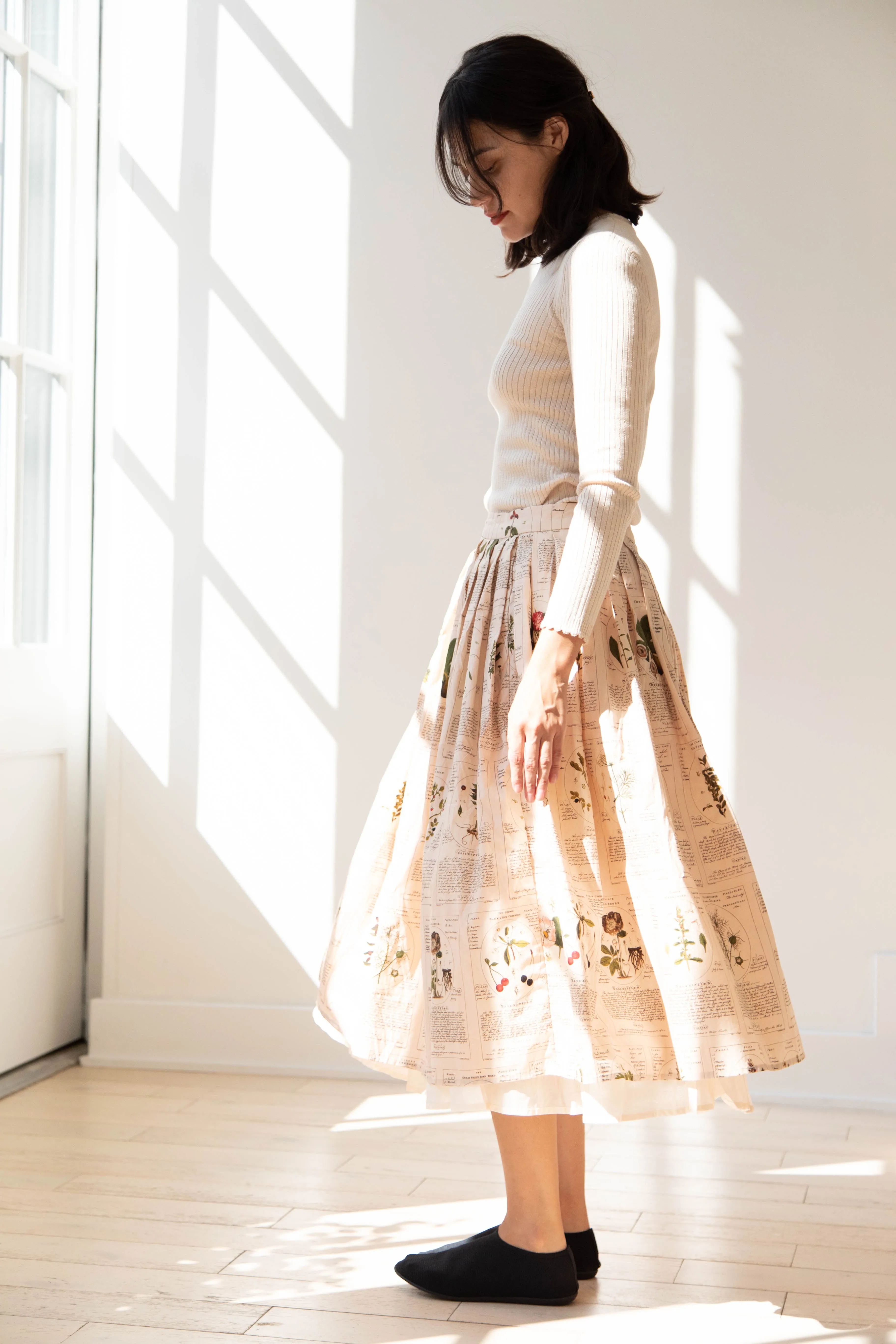 Aleksandr Manamïs | Plissé Skirt in Herbarium