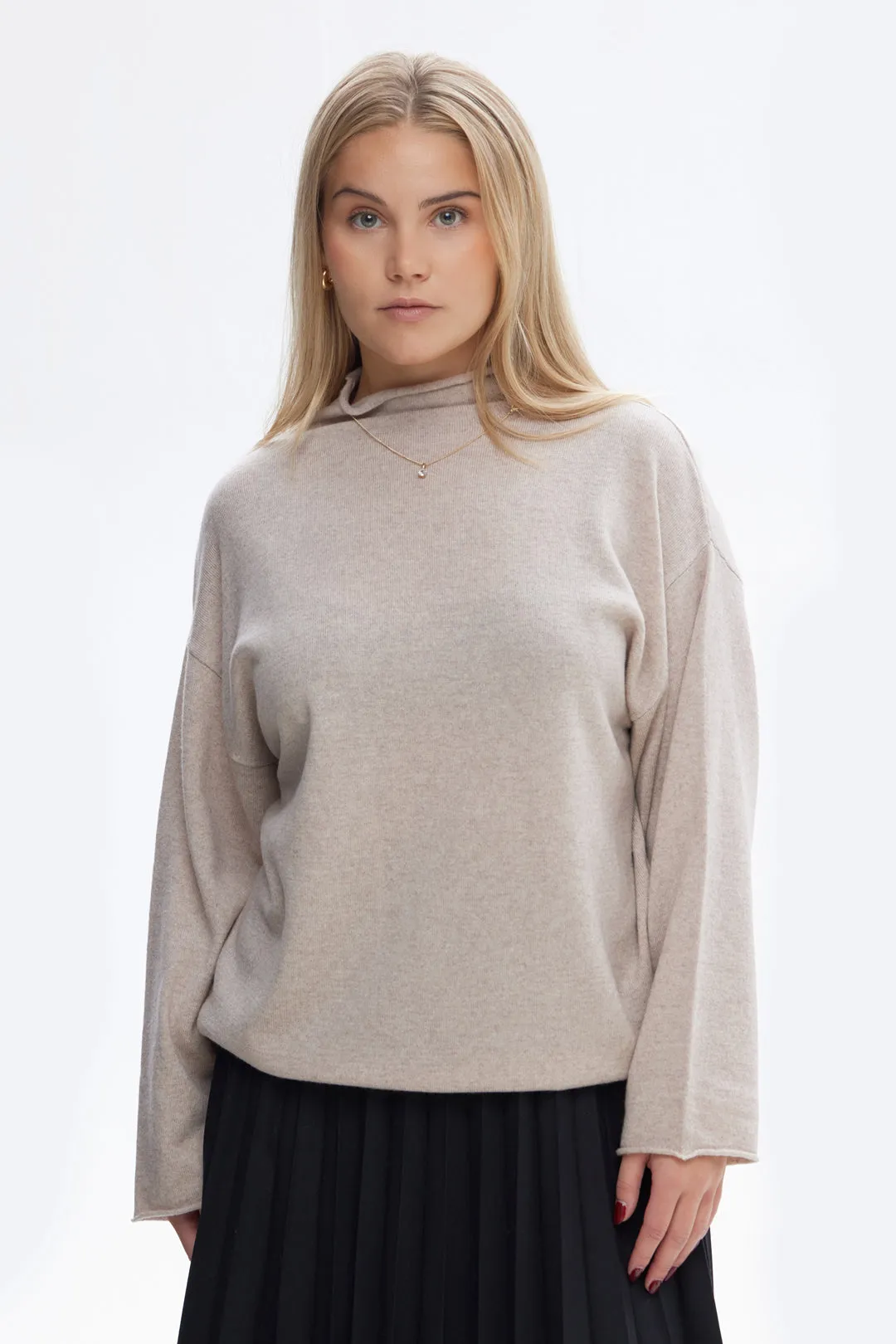 Piironki Helsinki Emma Cashmere Sweater Beige